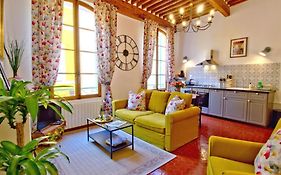 Cent Cinq - Unique Apartments In The Heart Of Apt